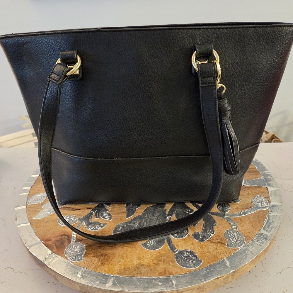 KELLY & KATIE Black Tote